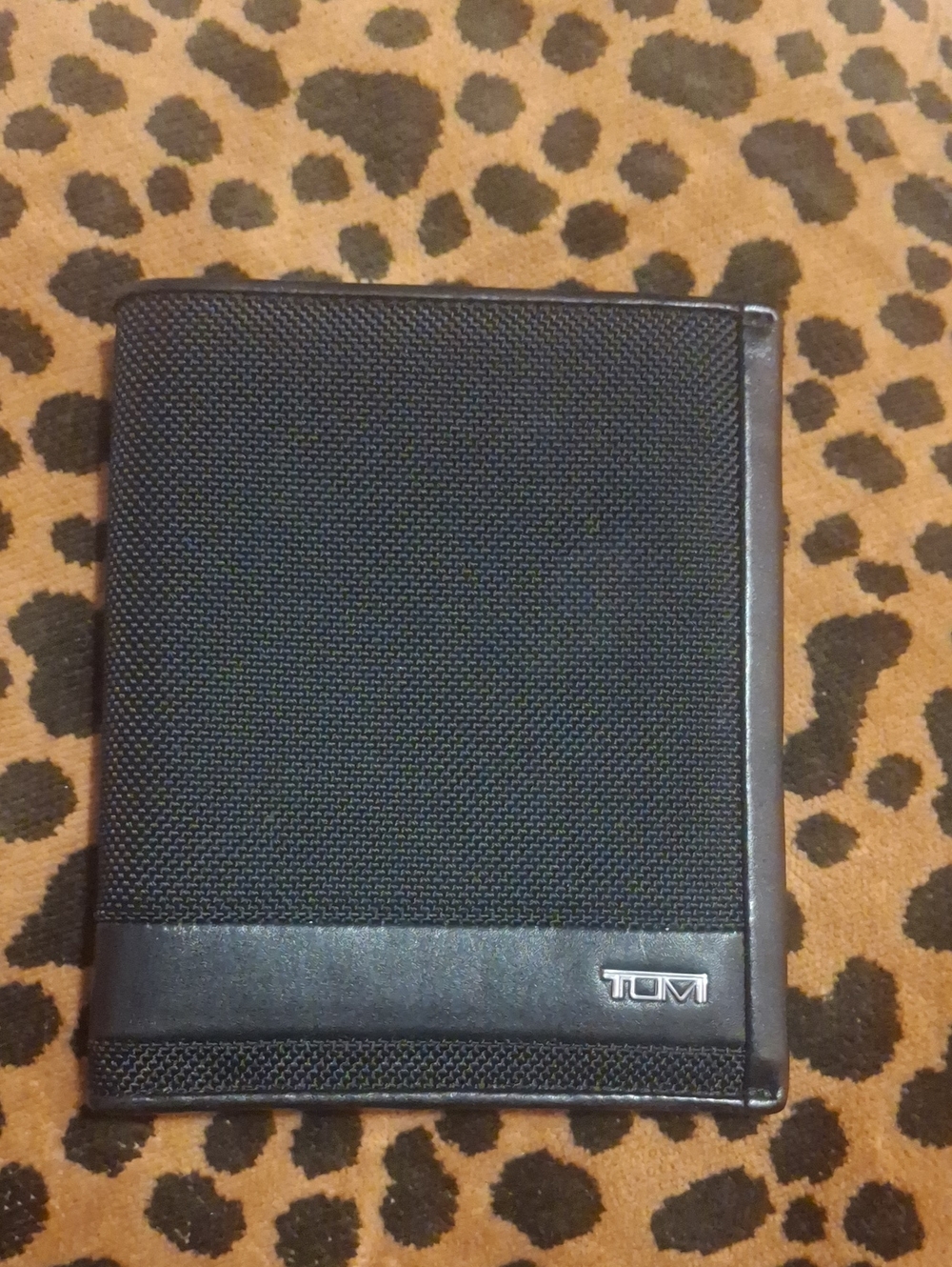 Tumi Black Men's Bifold Card & Key Holder